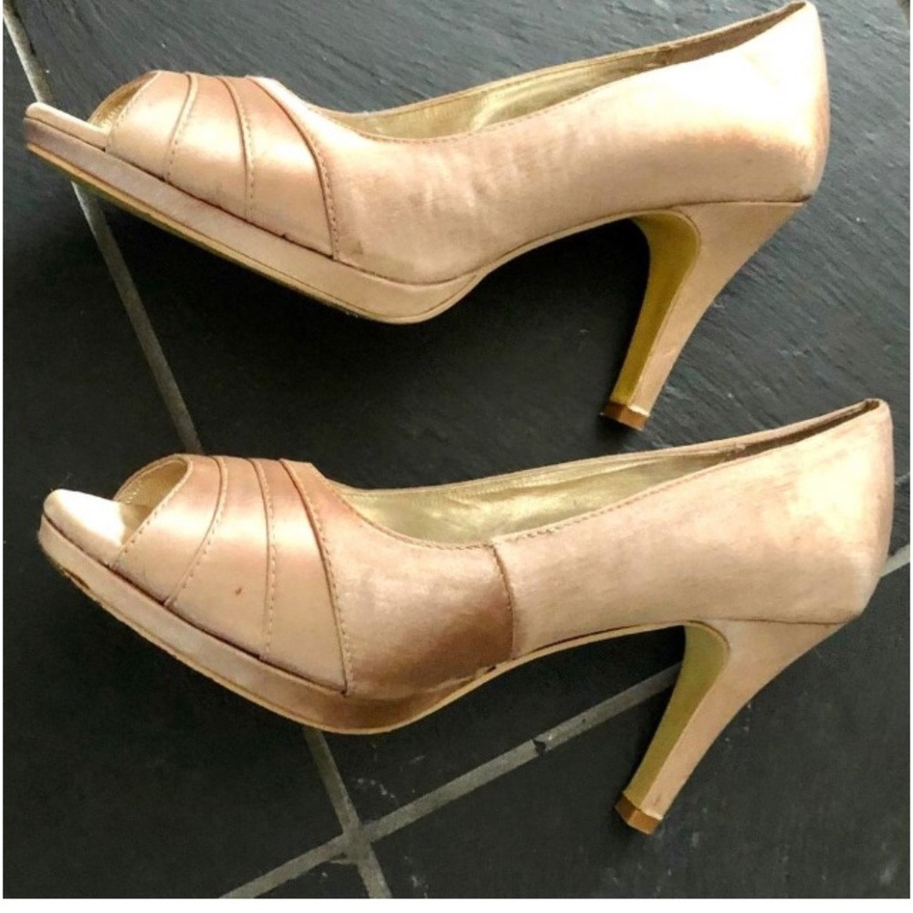 Champagne Wedding Gold Bridesmaid Satin Finish Cloth Heels with Peep Toe
